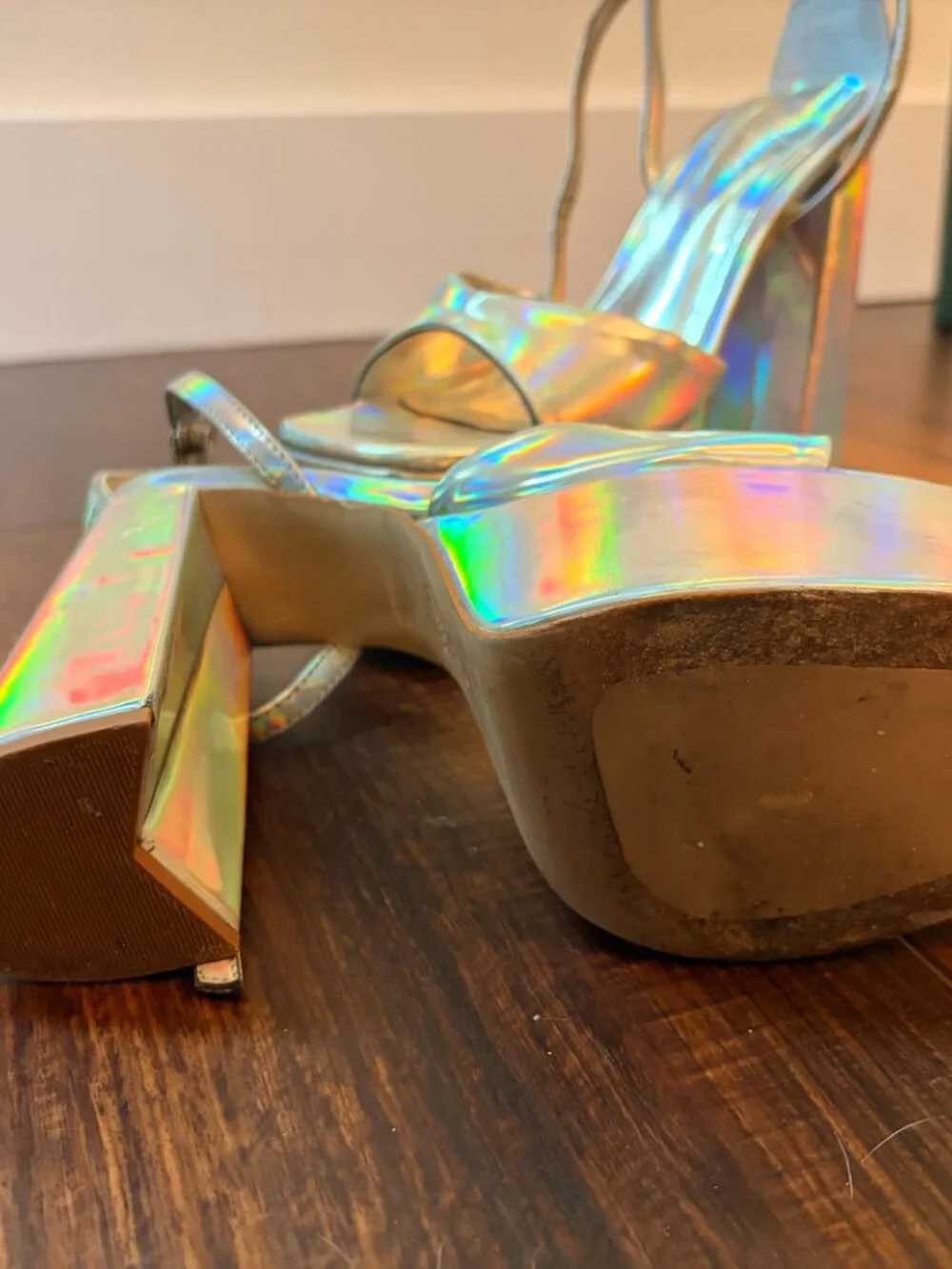 Schultz disco platforms 7.5: SILVER. METALLIC. PLATFORM. LEGENDARY.
